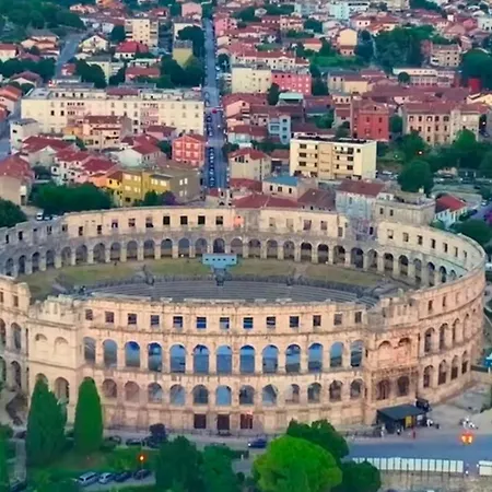 Palma * Pula